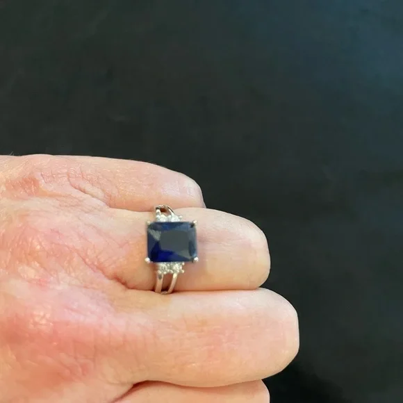 Ring faux blue sapphire silver band - Picture 6 of 7